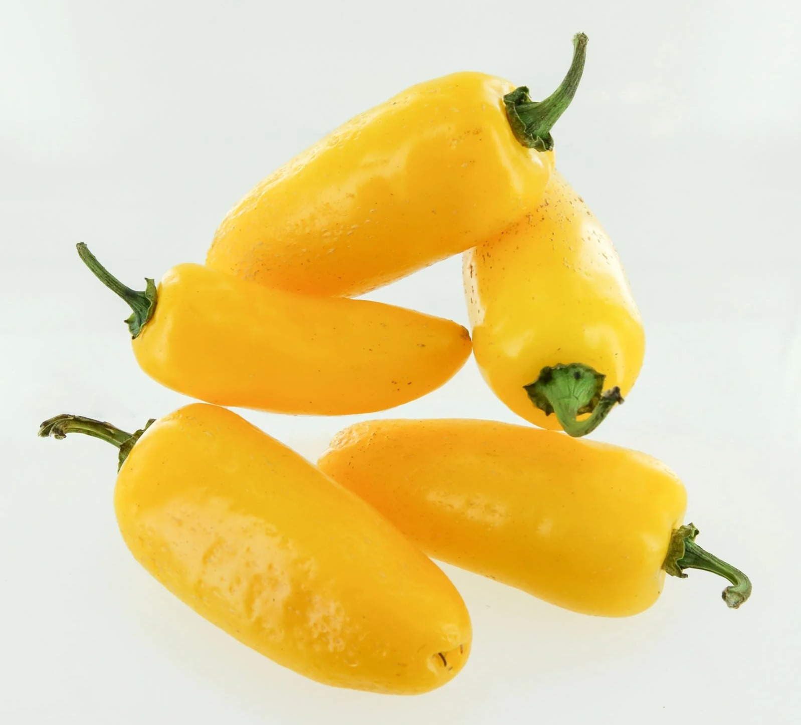 Yellow Jalapeno chilli -200g to 250g