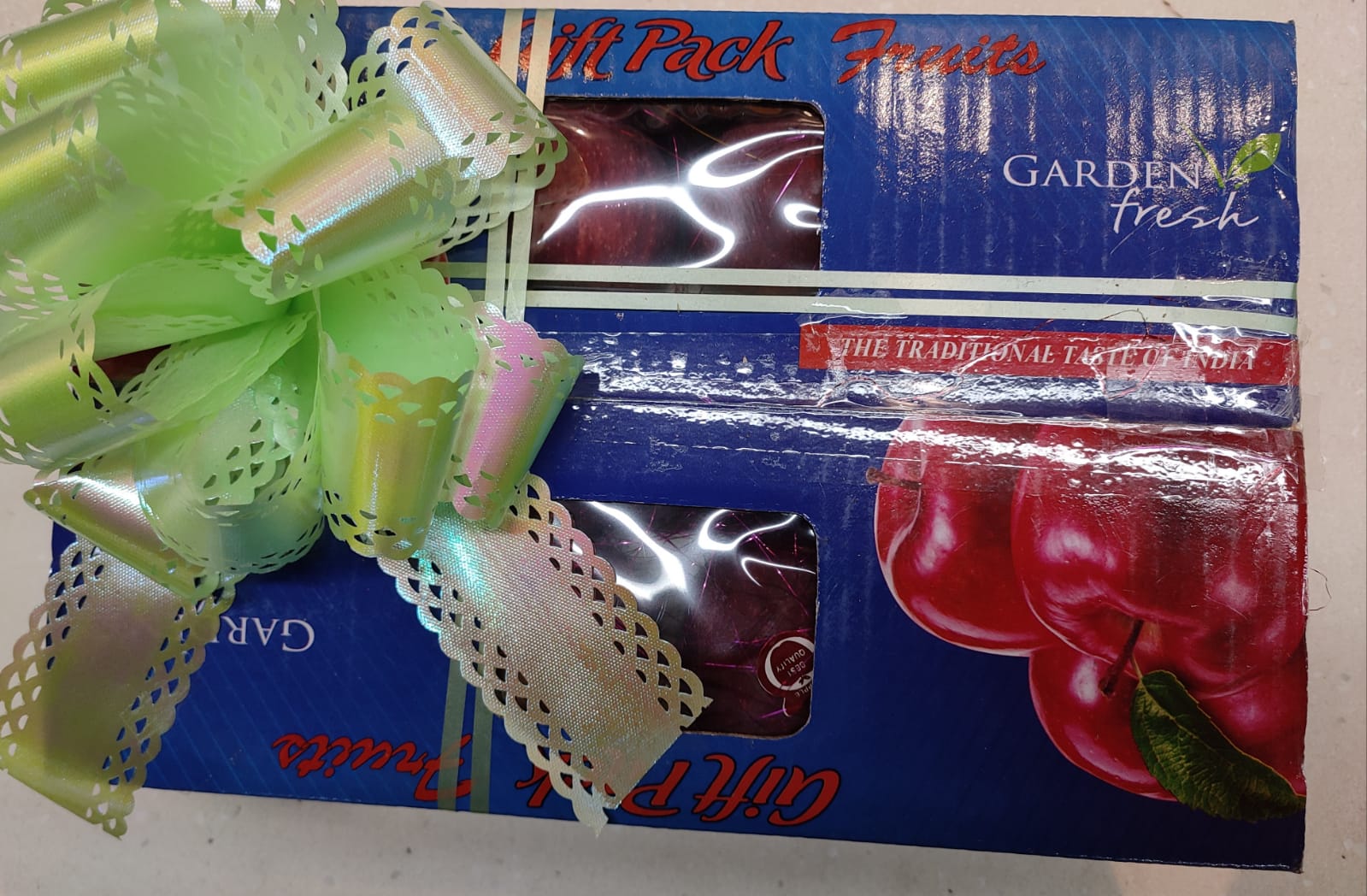 APPLE GIFT BOX - SMALL