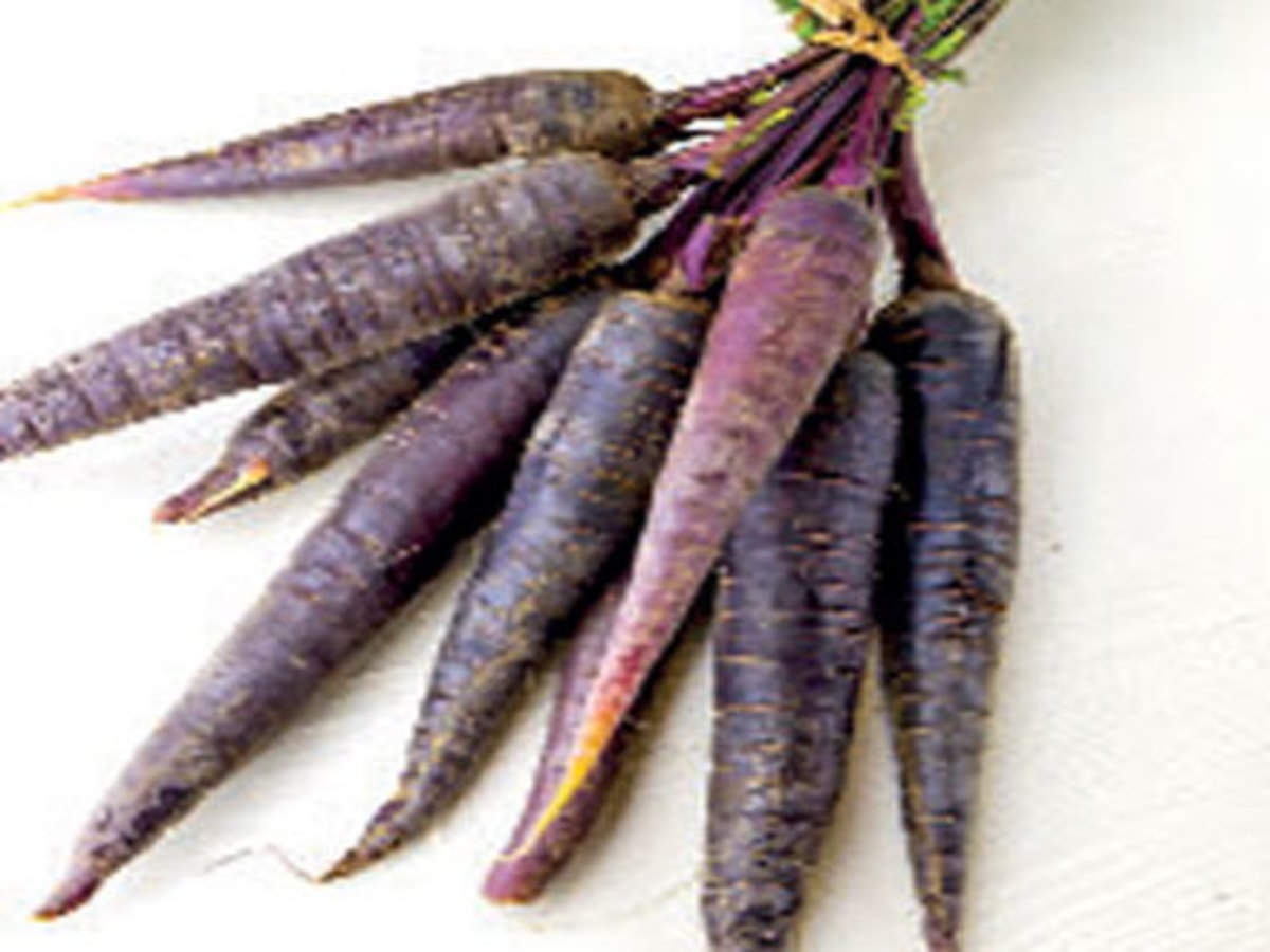 BLACK CARROT -(approx.400g - 500g)